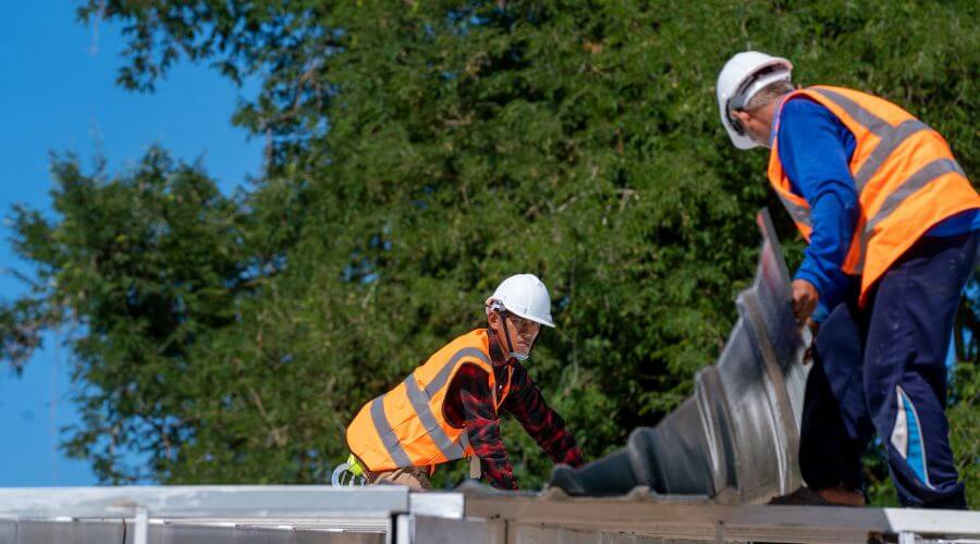 Expert top industrial roofings services in Kipling, OH